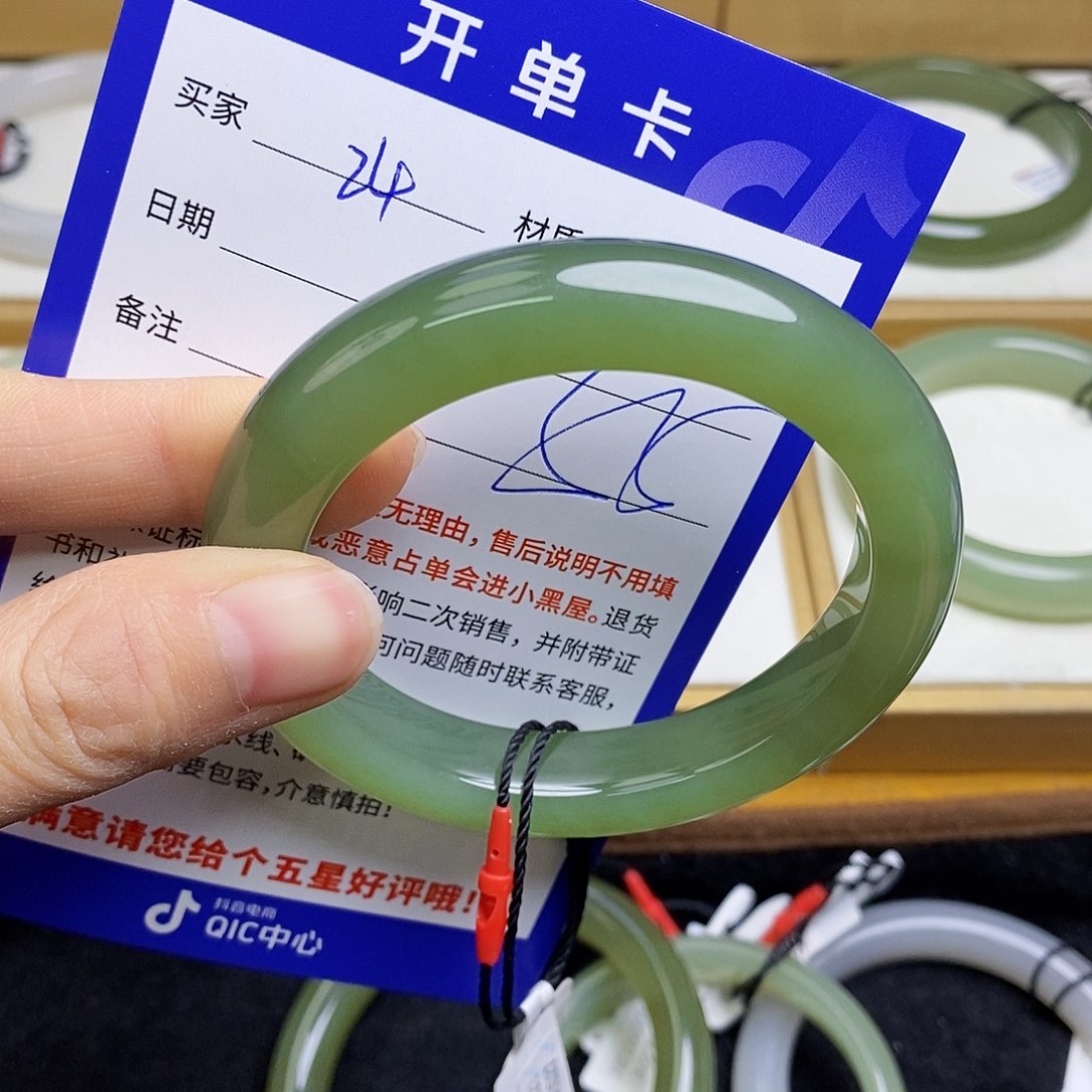 和田玉手镯未镶嵌sy