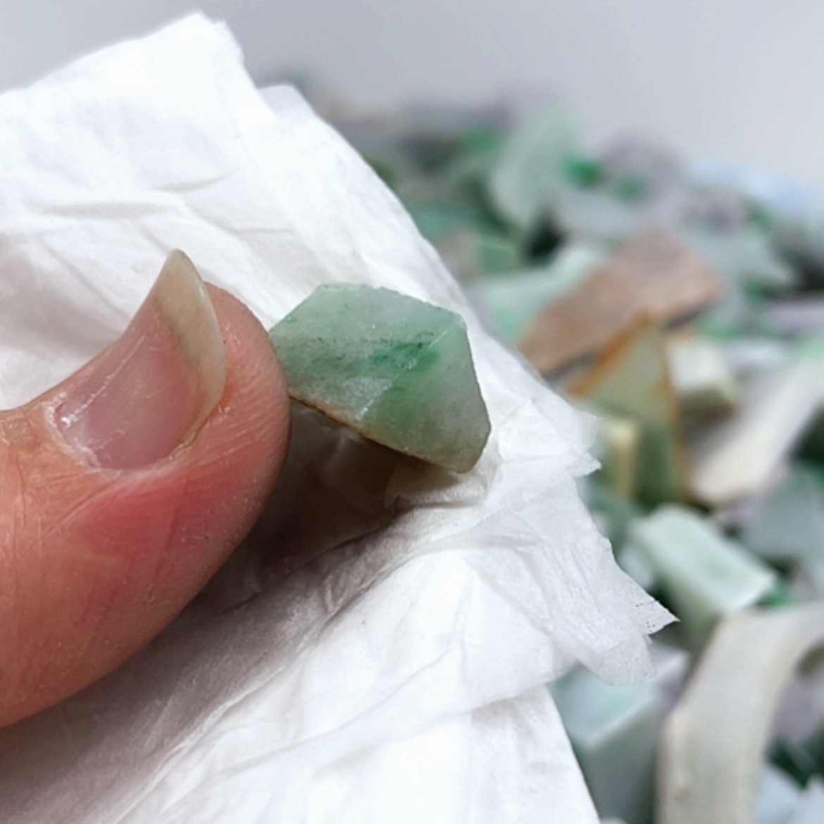 【闪购商品】翡翠颈饰未镶嵌A货