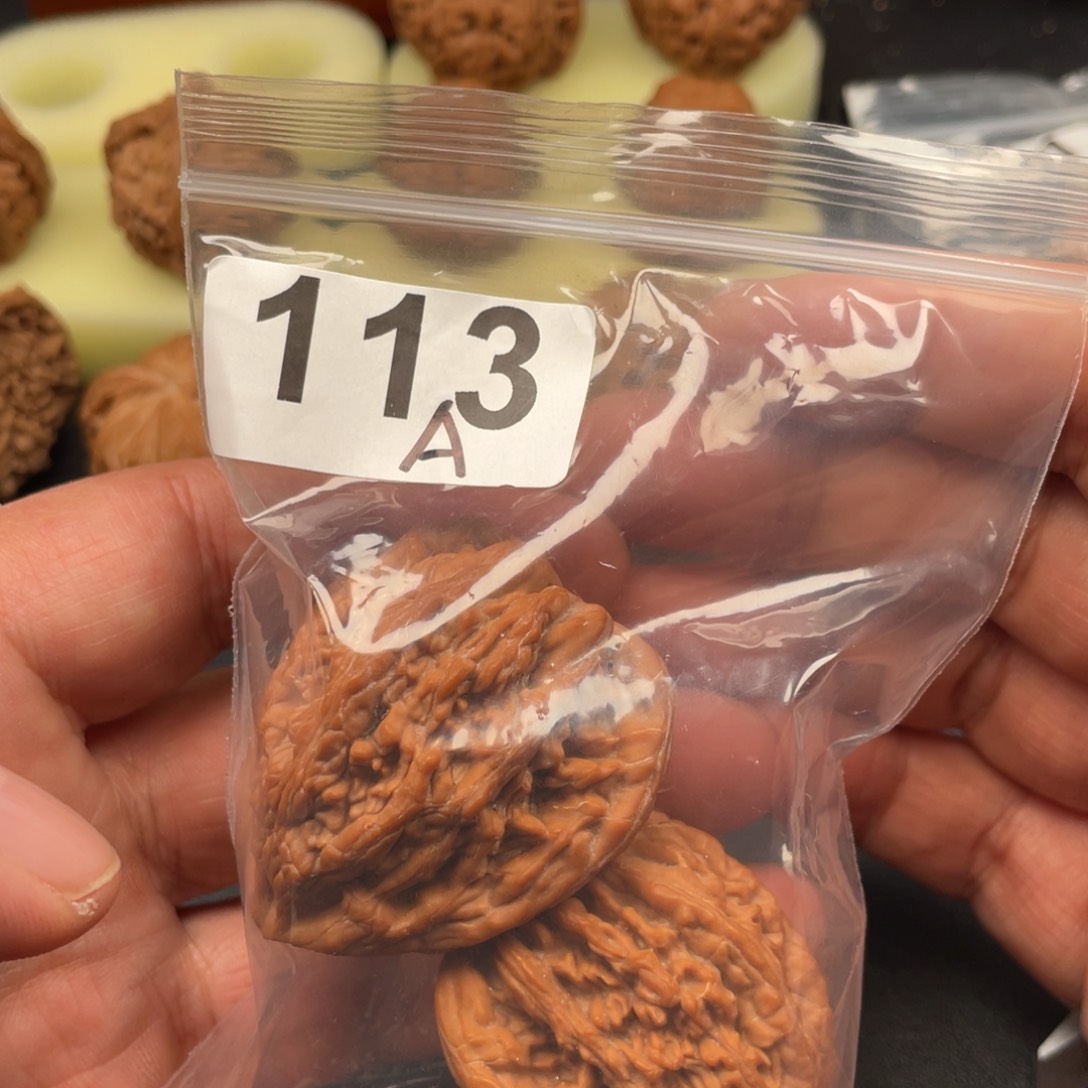 吊坠文玩核桃M***i虎头王44