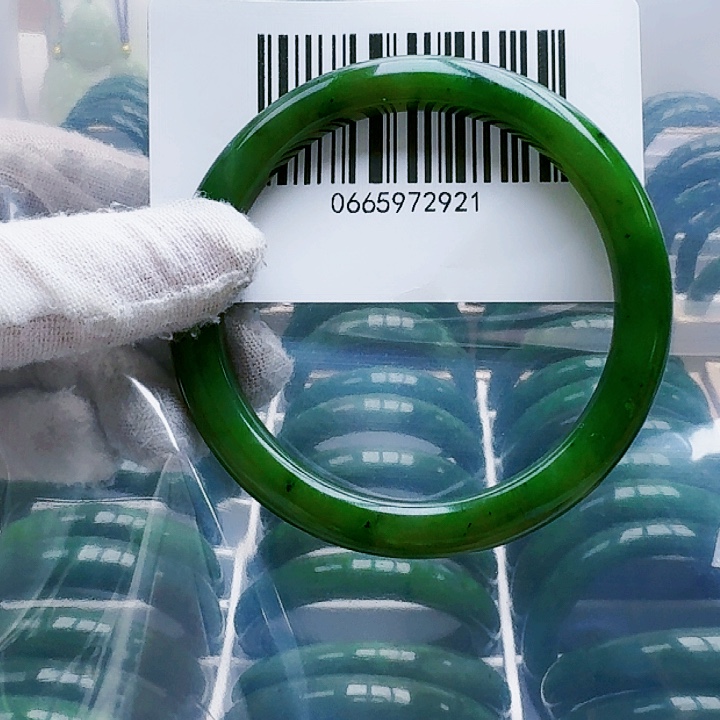 和田玉（碧玉）手镯未镶嵌61