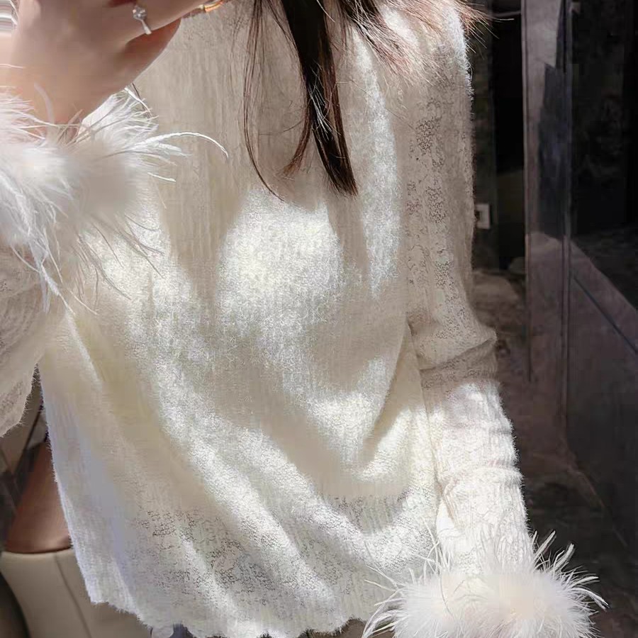 [城城力推]秋冬新款设计感高级气质显瘦长袖蕾丝打底衫-818