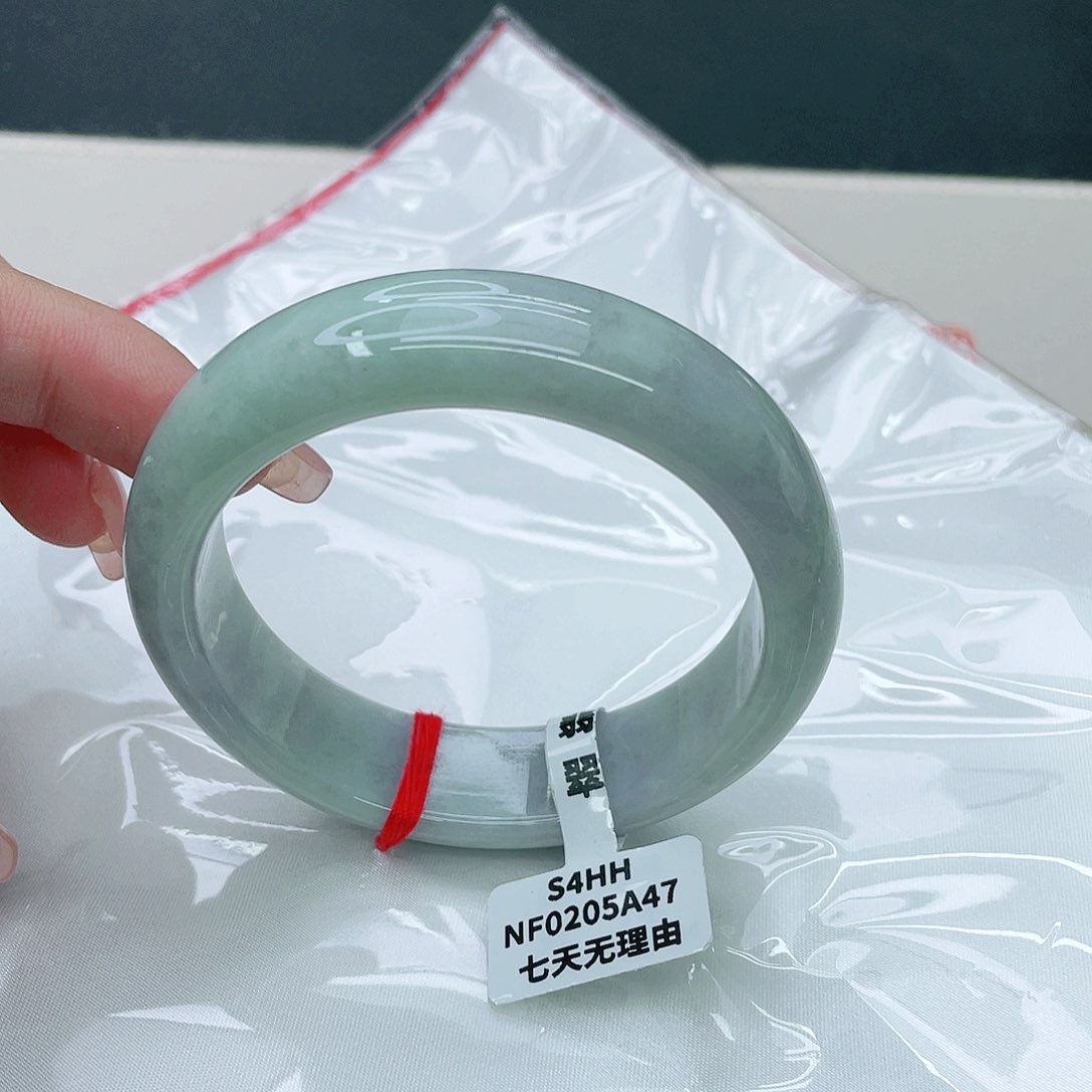 翡翠手镯未镶嵌正57.3