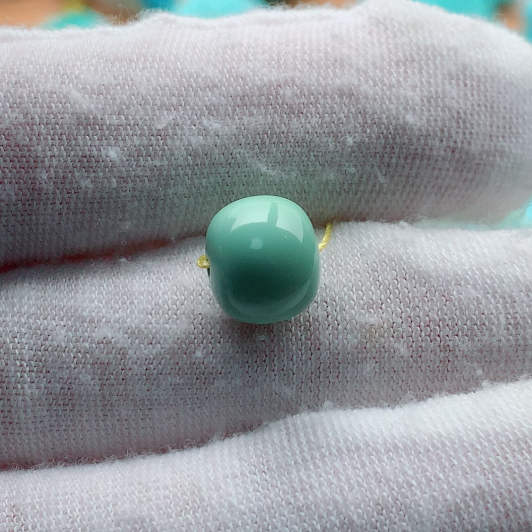 绿松石颈饰未镶嵌