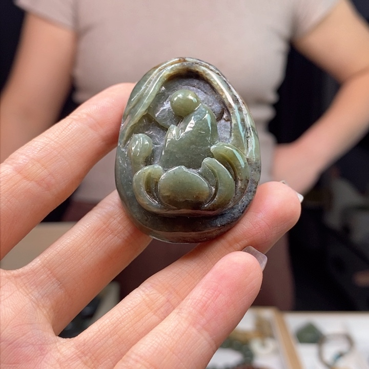 岫岩河磨玉（透闪石质玉）颈饰未镶嵌