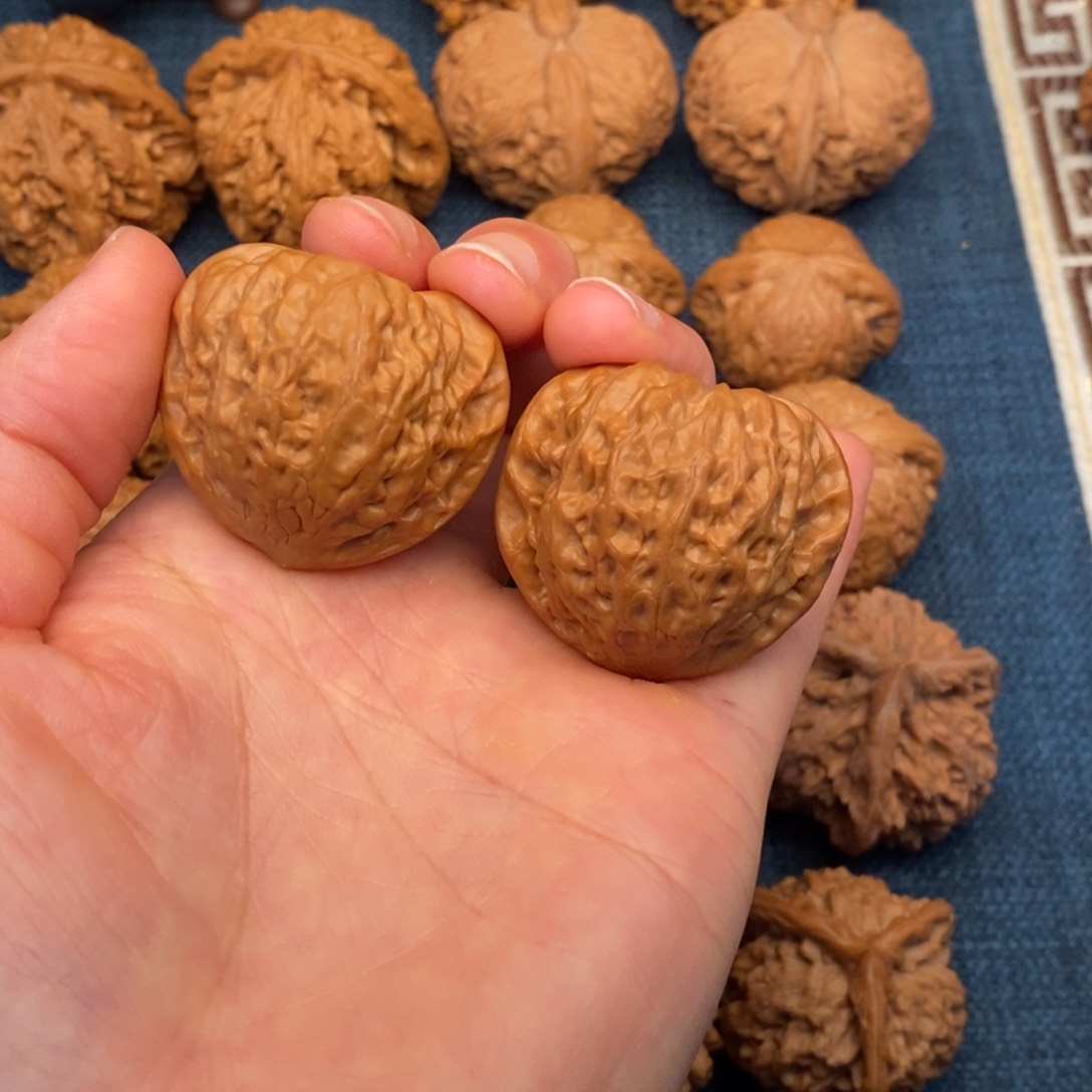 雅***赏文玩核桃把件37桃心铁锤