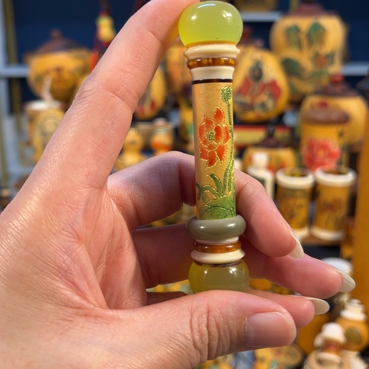 大叶紫檀（黑酸枝木类）