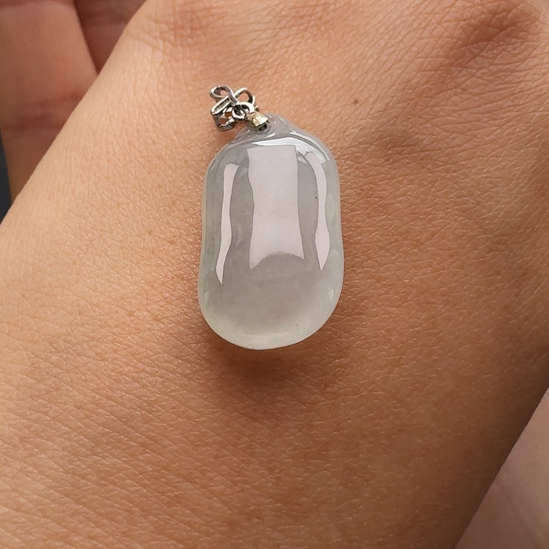 翡翠颈饰18K金镶嵌瓜