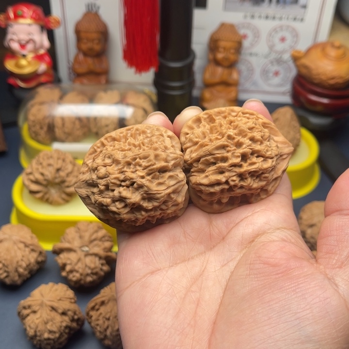 文玩核桃吊坠官帽