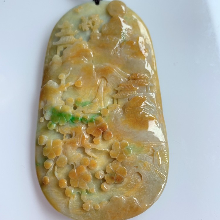 天然翡翠A货无滤镜实拍黄加绿山水吊坠一件