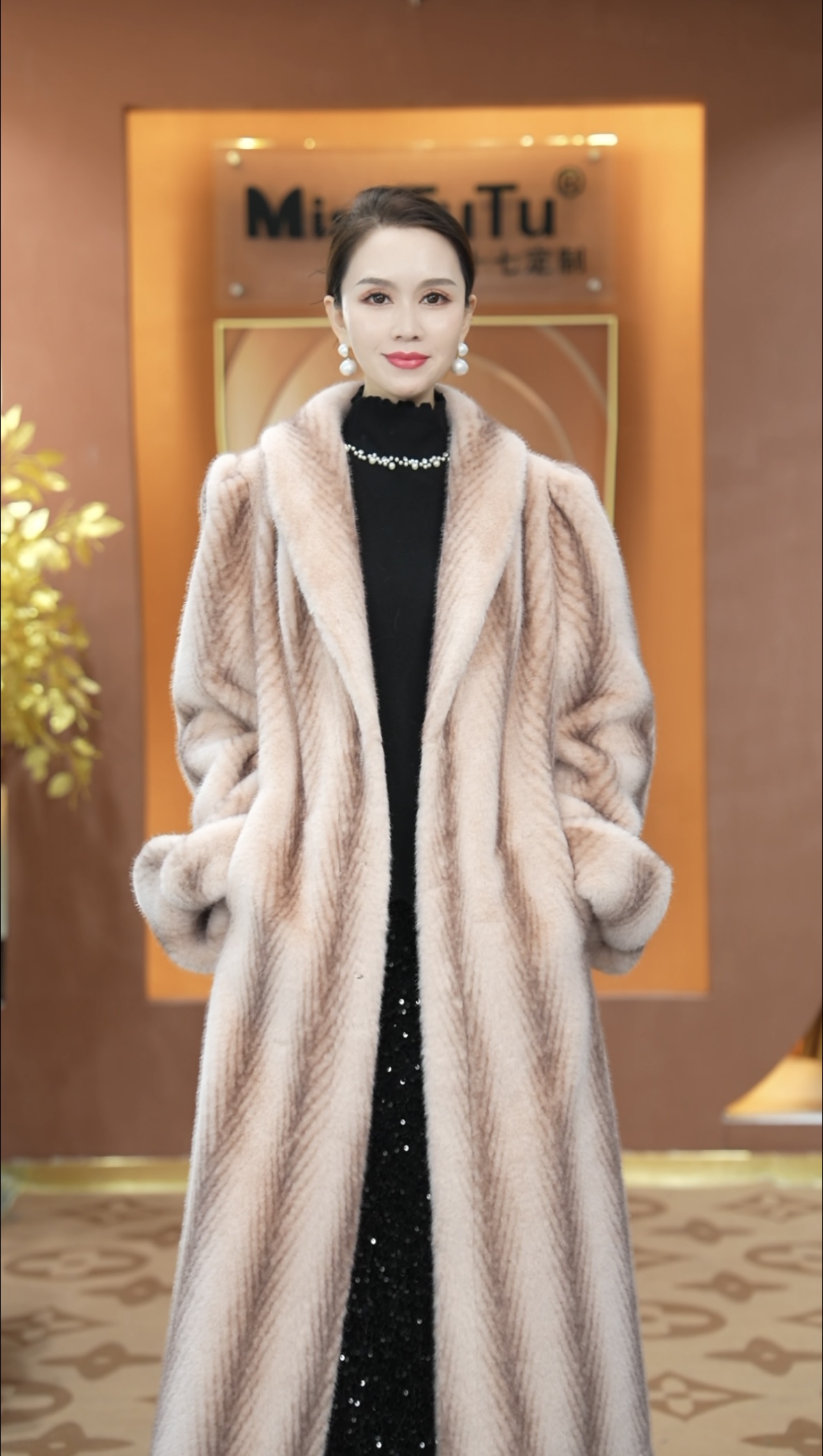 人造皮草 2025秋冬高级感轻奢女神毛毛大衣设计师款留脊外套678