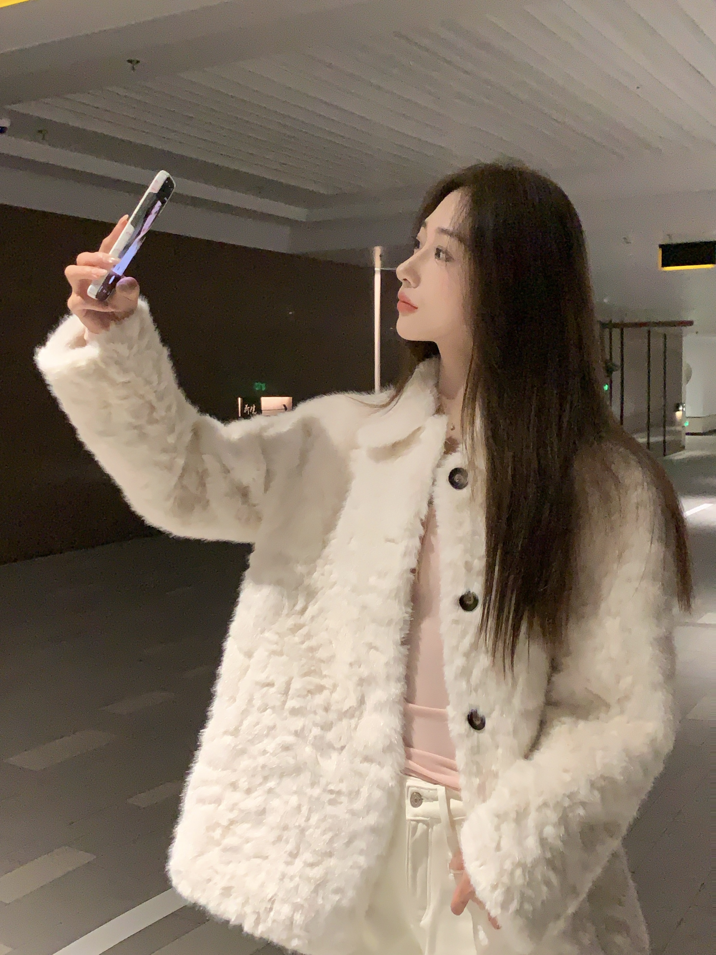 人造皮草 【韩女本命】奶白色毛毛外套冬保暖环保皮草休闲翻领外套