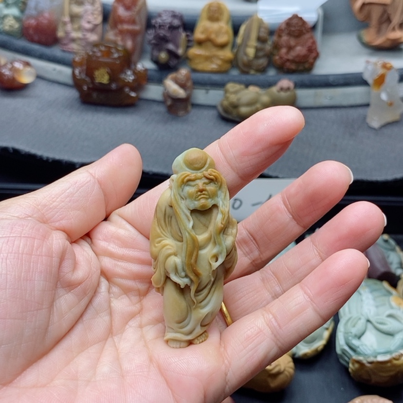 【闪购商品】定制石英质玉吊坠未镶嵌