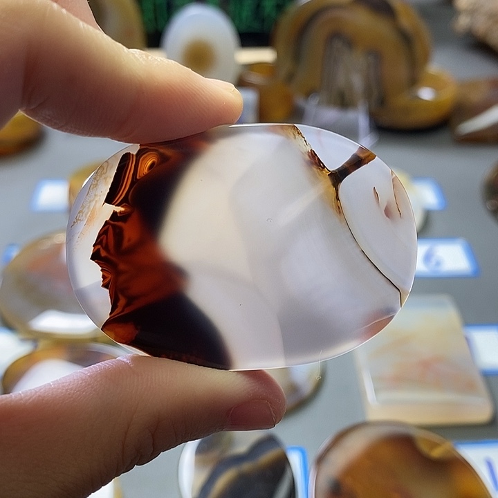 玛瑙/玉髓未镶嵌珠宝半成品85