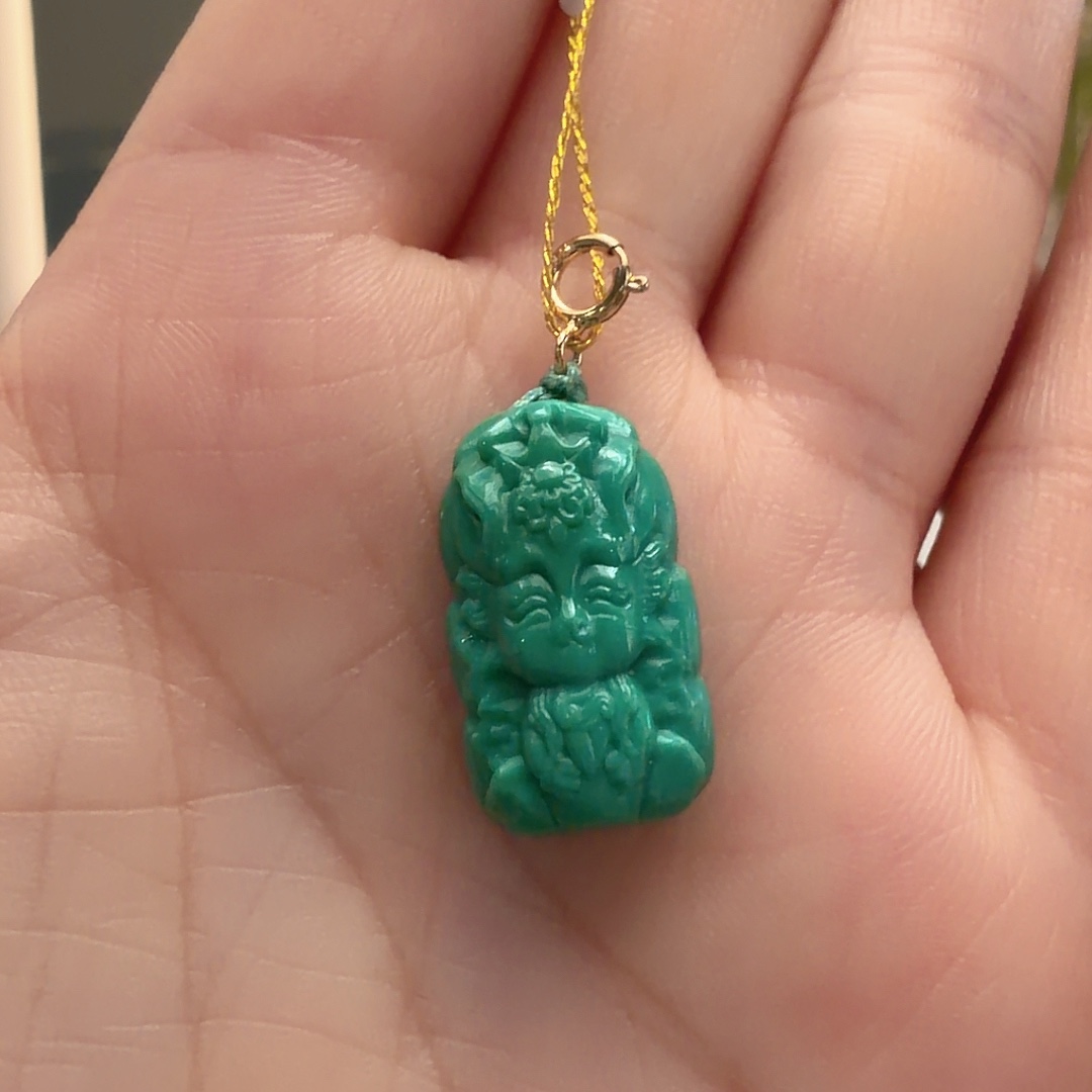 绿松石未镶嵌颈饰