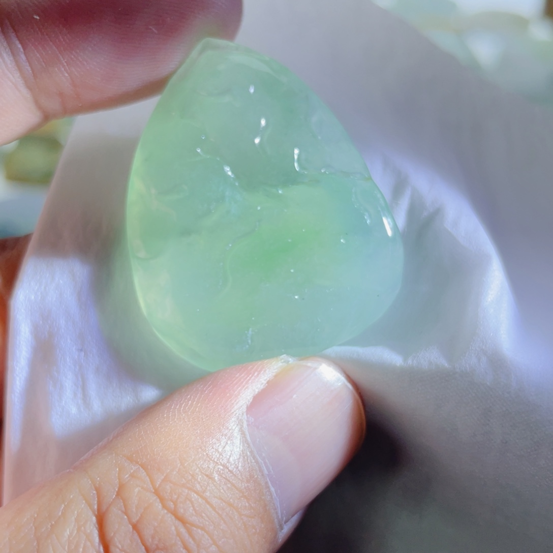 定制翡翠未镶嵌天然翡翠雕刻定制