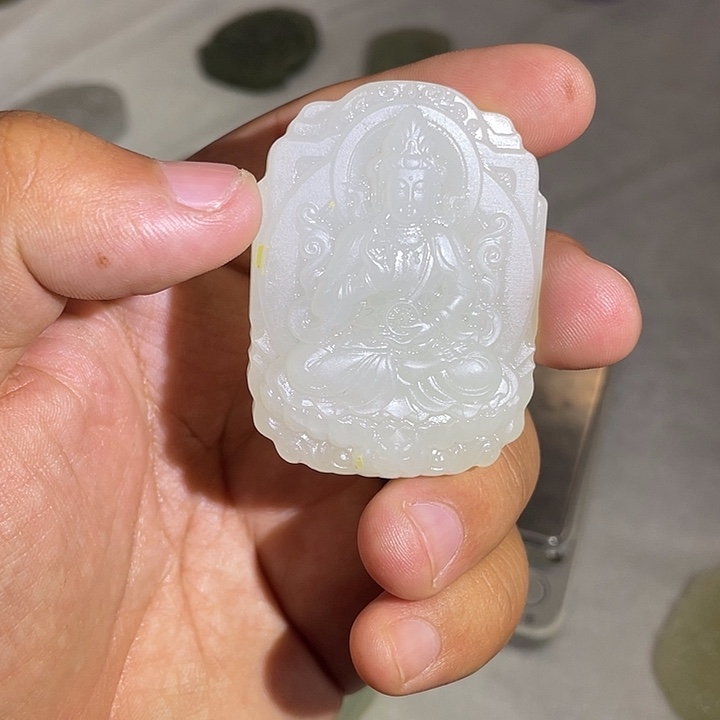 未镶嵌和田玉（糖玉）挂件