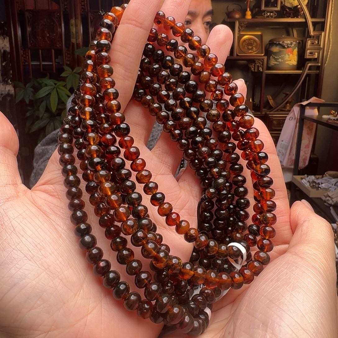 琥珀未镶嵌裸石抚顺琥珀20724六多样性发其一