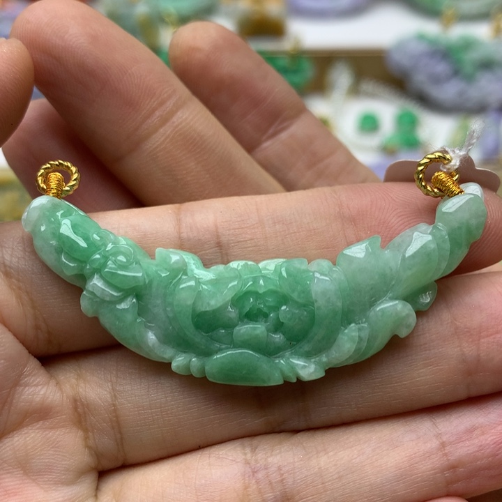 颈饰未镶嵌翡翠翡翠