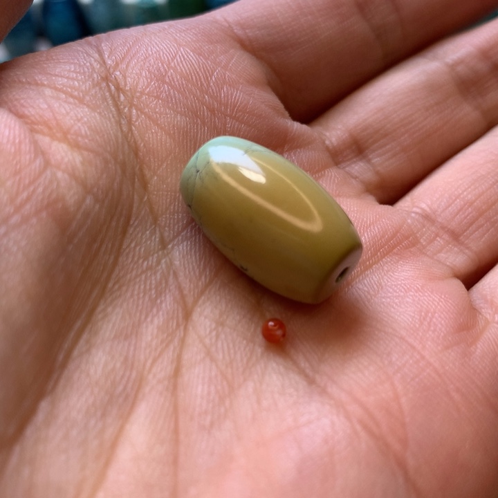 杰***布南红玛瑙未镶嵌珠宝奇石