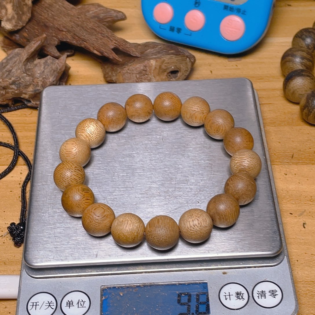 建***国沉香越南芽庄单圈手串10克