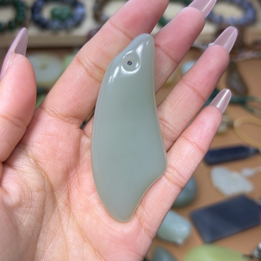 颈饰未镶嵌和田玉郑*