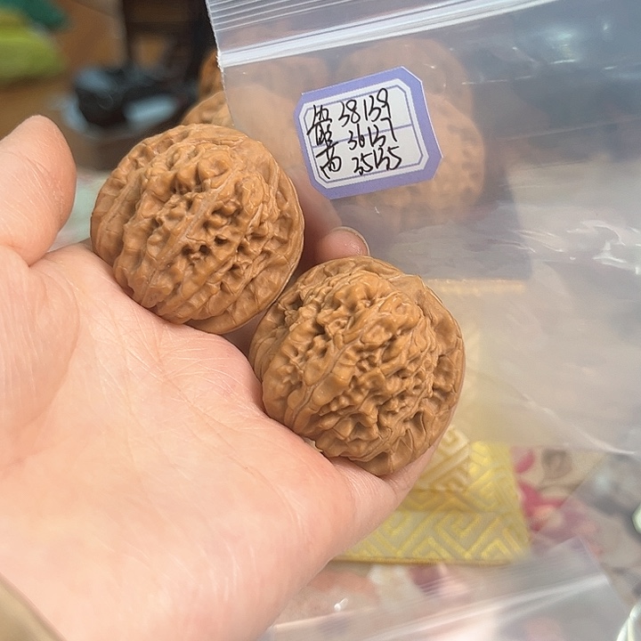 文玩核桃把件一代楼