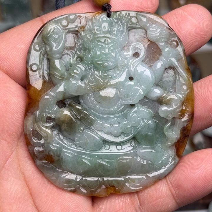颈饰未镶嵌翡翠黑天财神