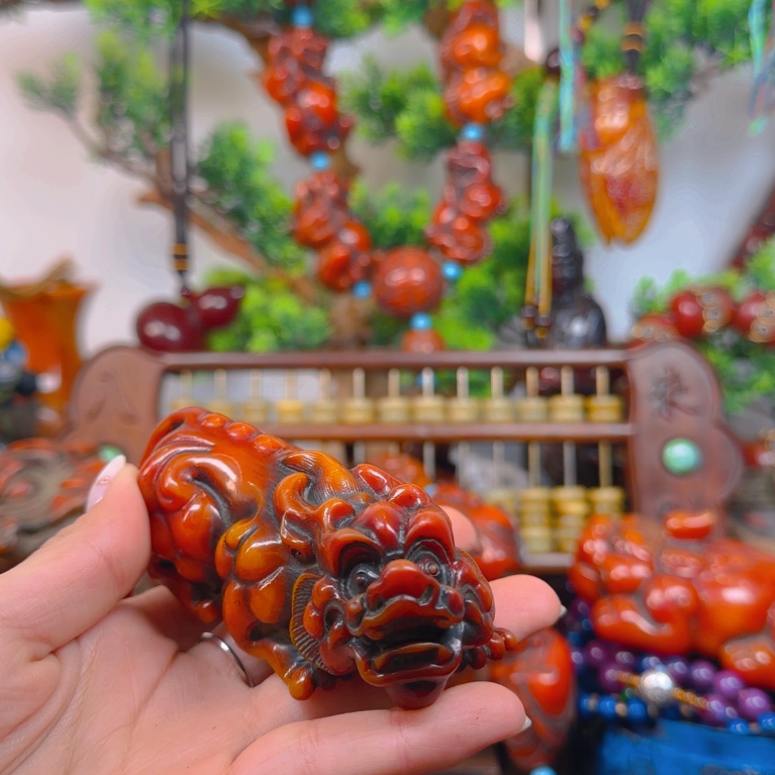 琥珀裸石未镶嵌手把