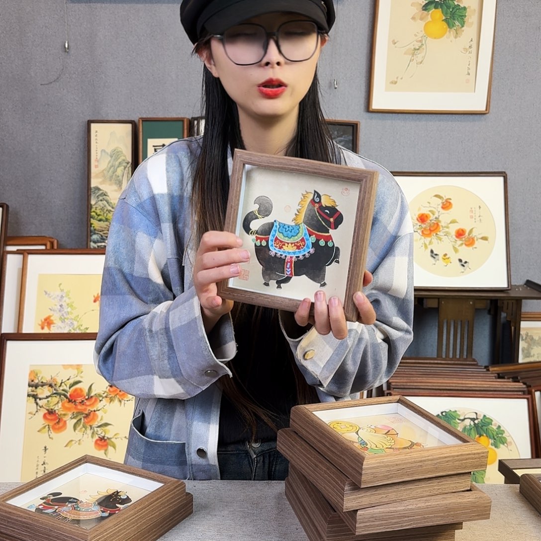 国画手绘带框尺寸：15*15