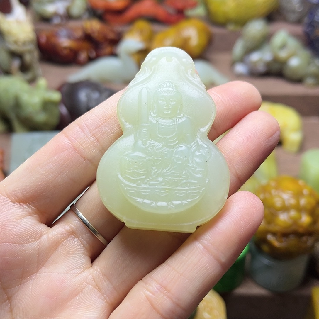白玉菩提吊坠131。。