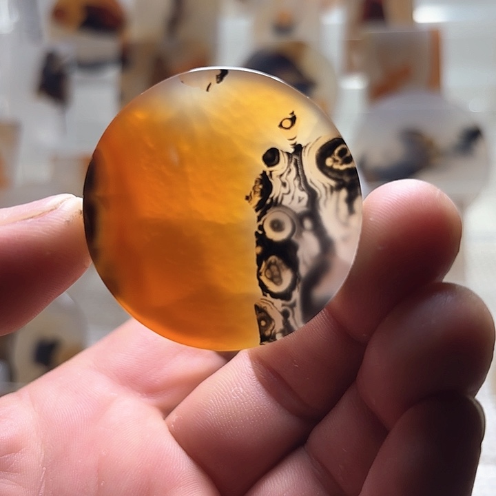 玛瑙/玉髓颈饰未镶嵌