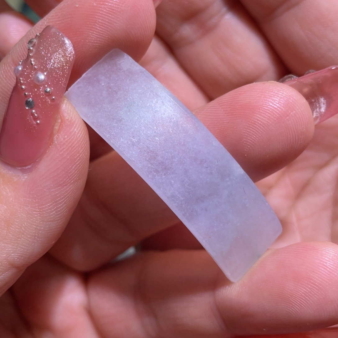 定制翡翠未镶嵌手牌