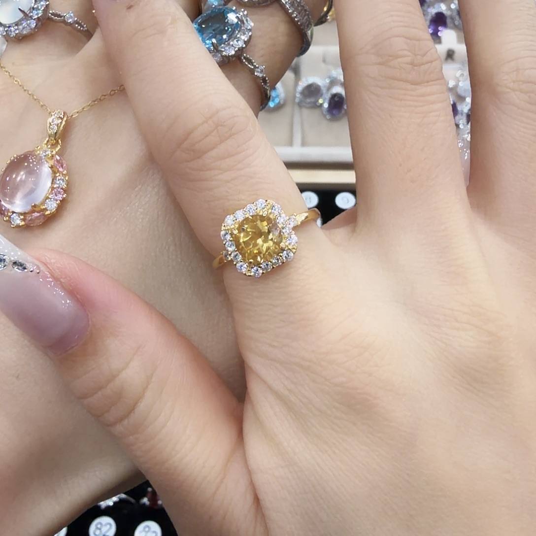 也***行银S925镶嵌戒指黄晶