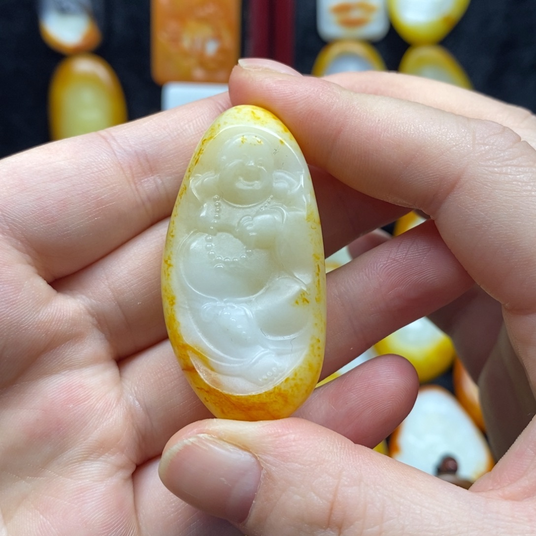 和田玉未镶嵌颈饰