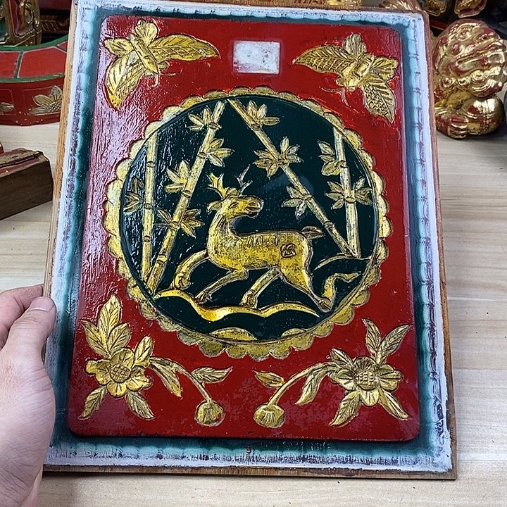 香榧木茶室空间老木雕花板