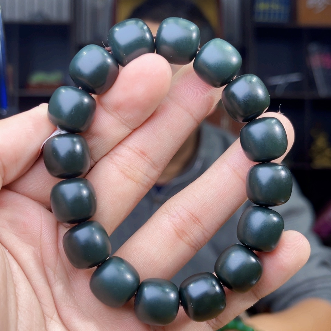 和田玉未镶嵌手串天然和田玉92年新疆塔县前三矿沙枣青特细卡14