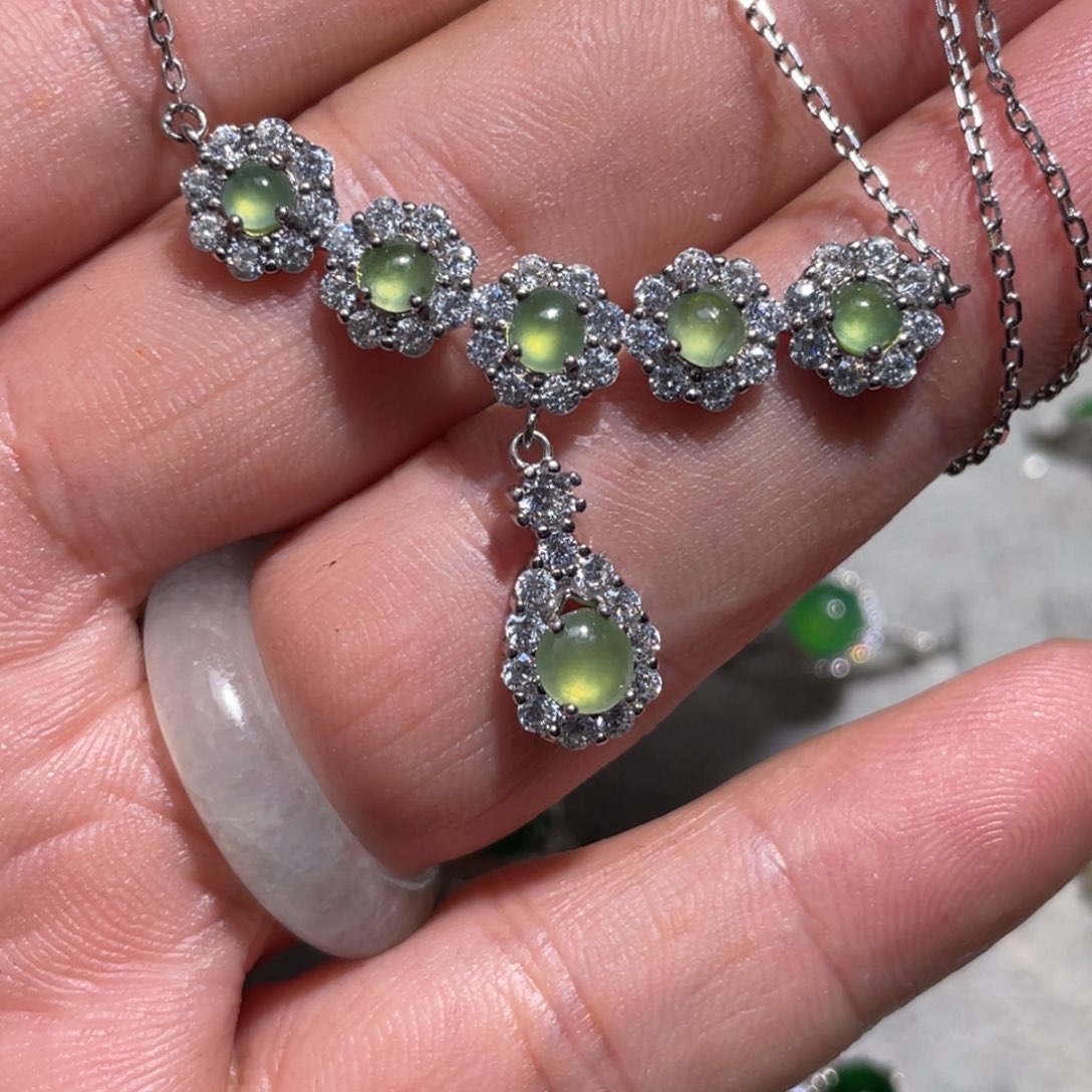 翡翠裸石S925银镶项链