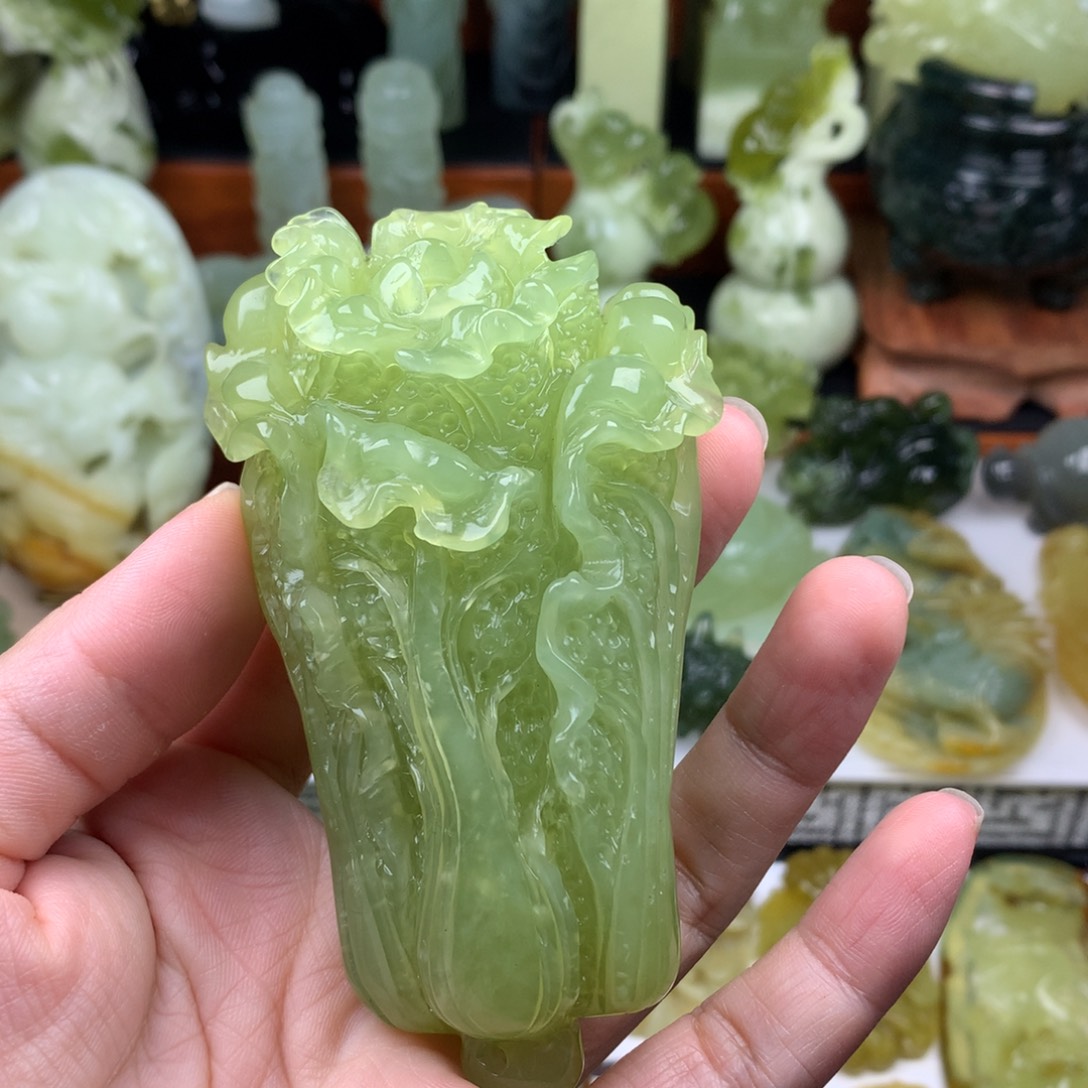 岫玉手把件未镶嵌