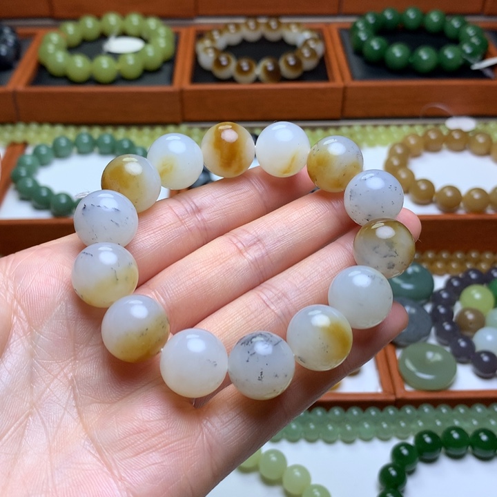 和田玉手串未镶嵌