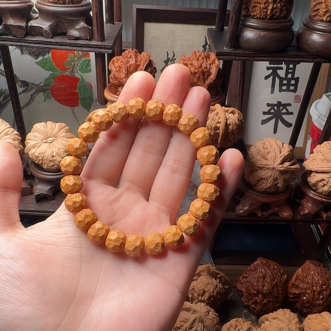 轩***仔把件桃核奶酪串儿666888