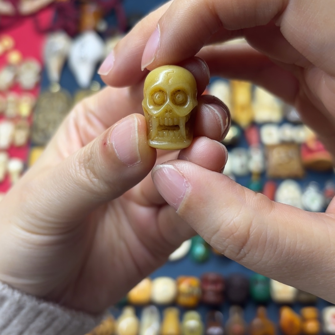 配饰设计制作出各种规格尺寸