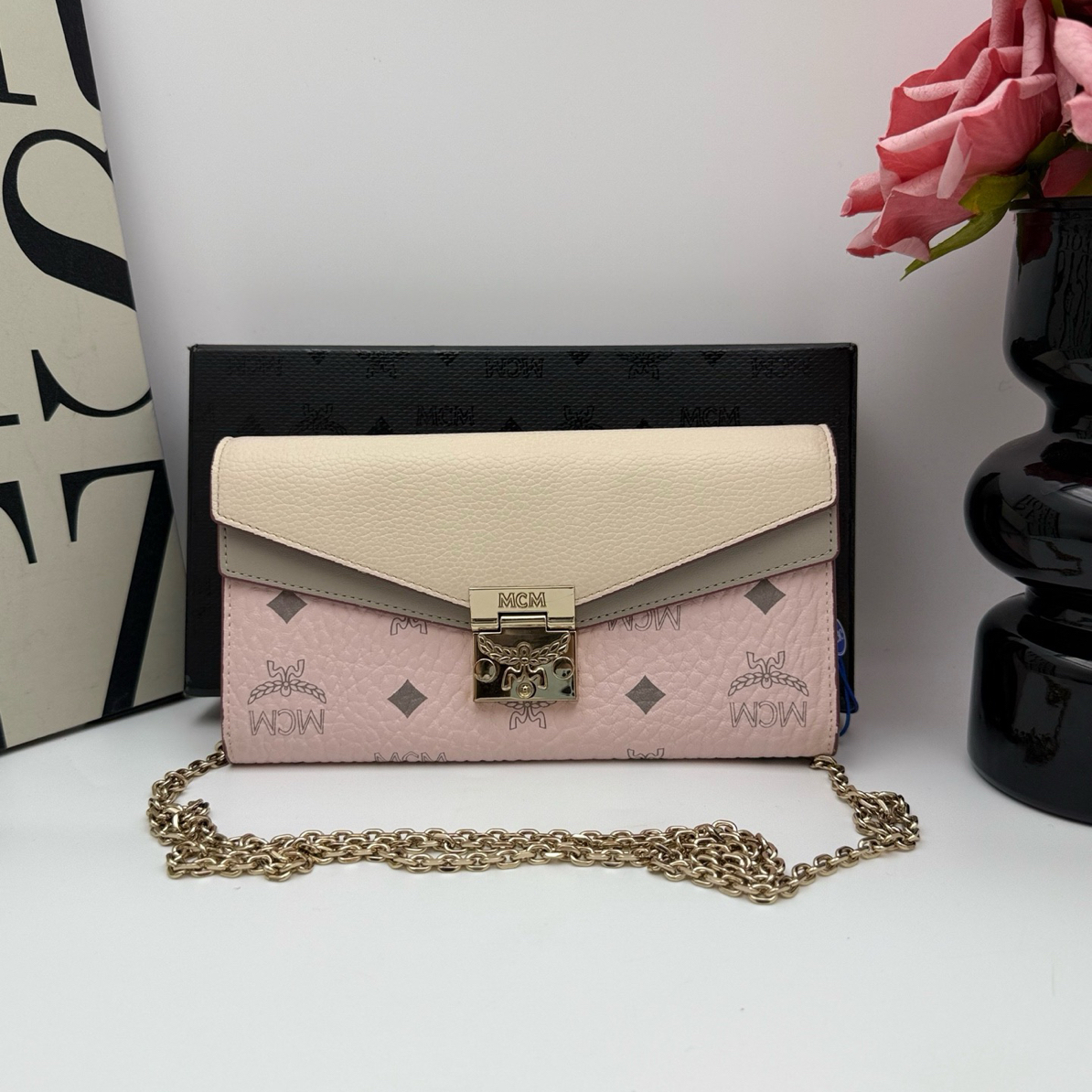 95新 MCM MCM拼色皮革 xy 9110 樱花粉 woc链条包
