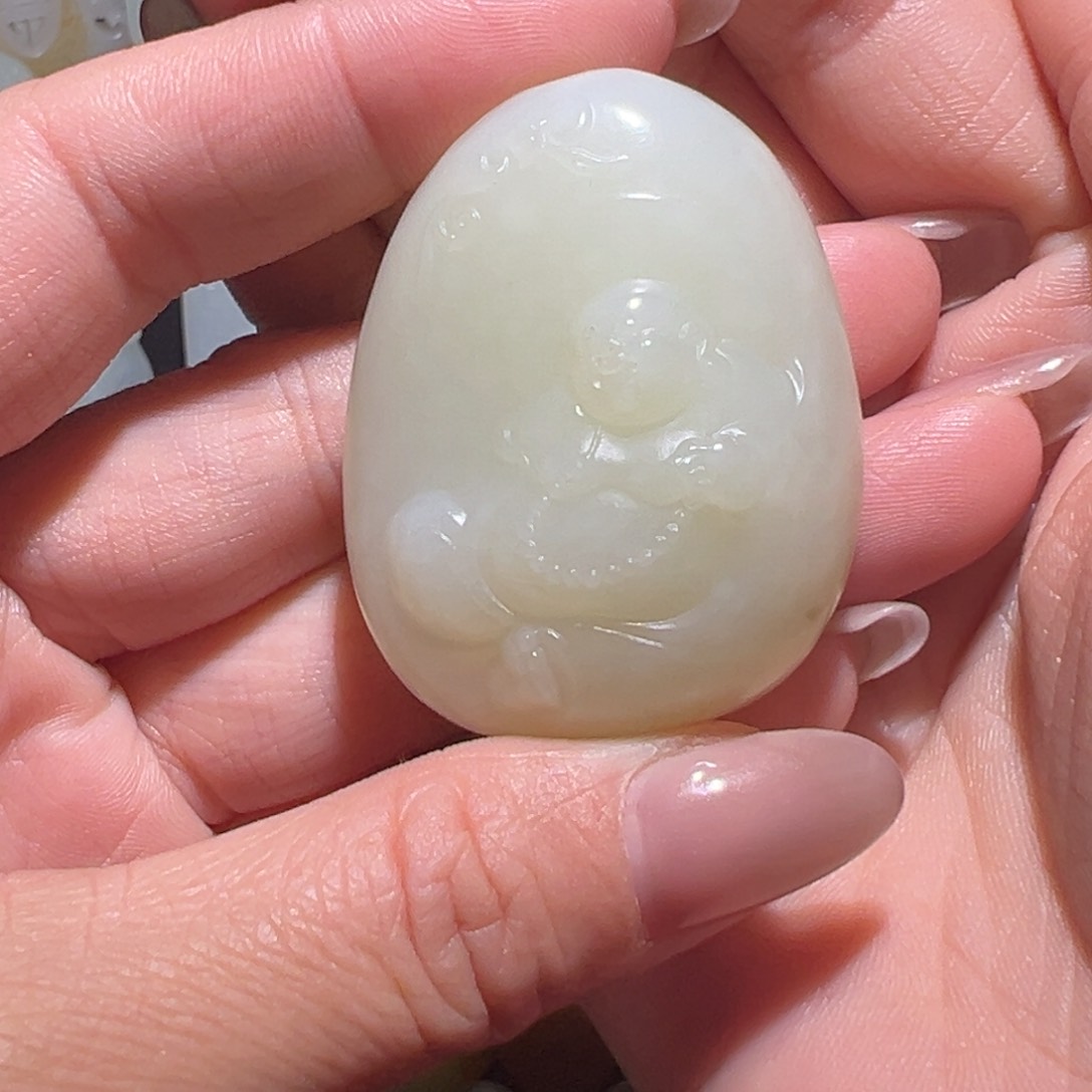 颈饰未镶嵌和田玉霹**侠