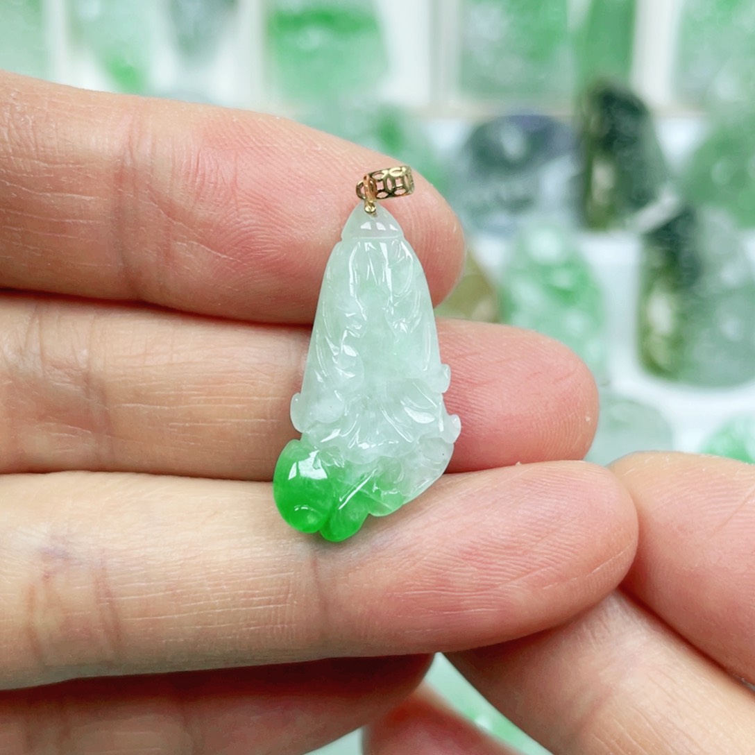 翡翠吊坠(不含链)18K金镶嵌