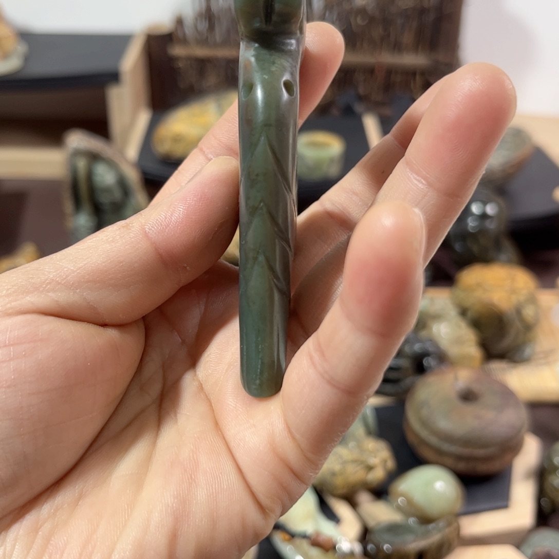 岫岩河磨玉（透闪石质玉）未镶嵌挂件小**、