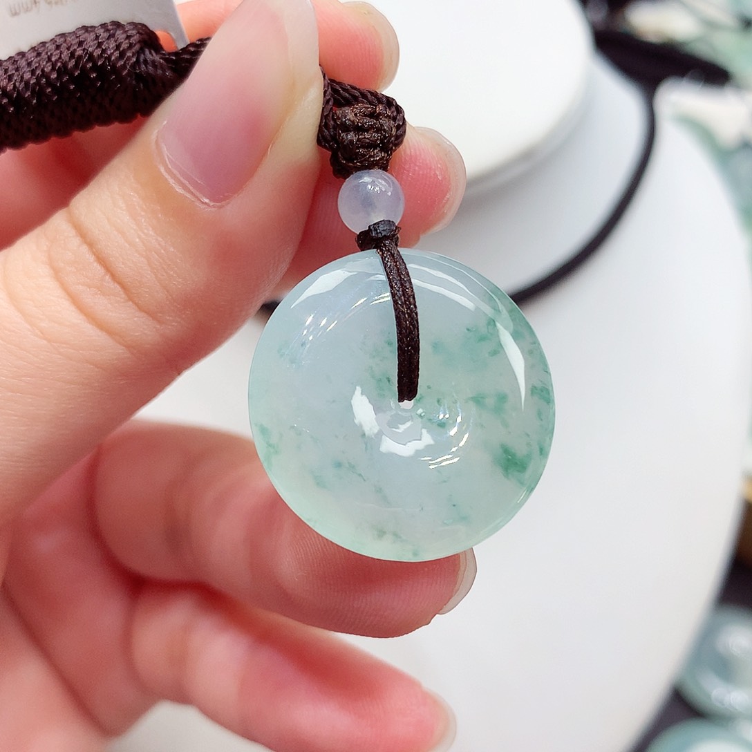 颈饰未镶嵌翡翠翡翠15，23.9/5.4