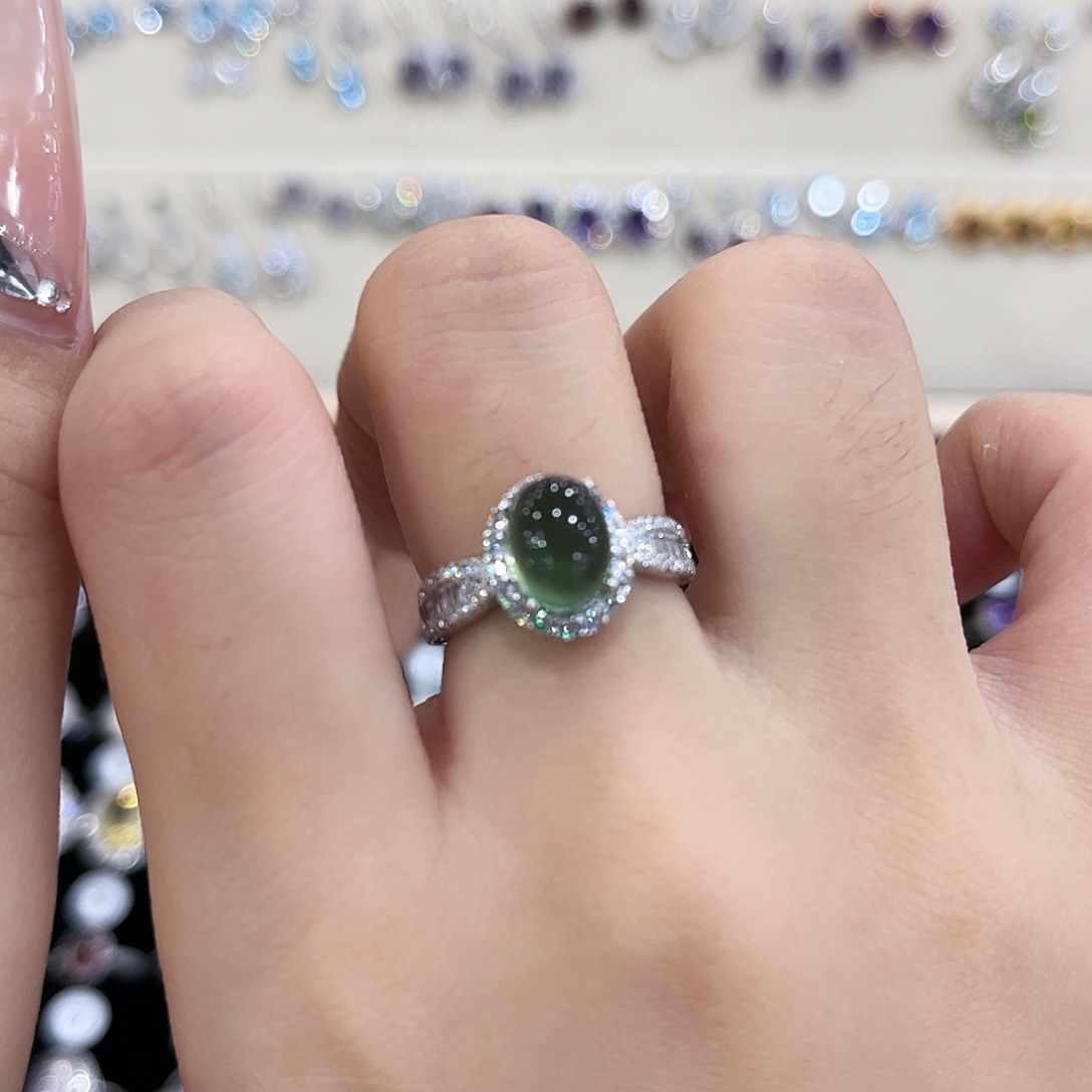 把***上岫玉银S925镶嵌戒指