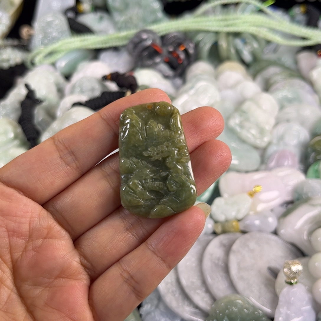 翡翠未镶嵌吊坠(不含链)