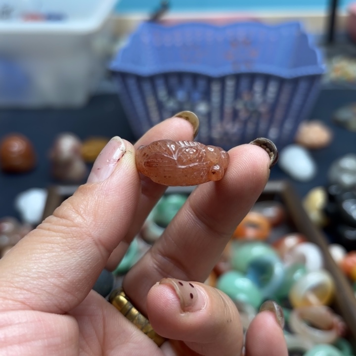 敏***堂石英岩玉合金颈饰