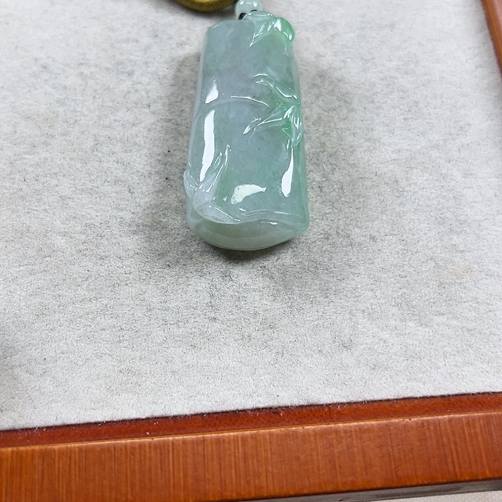 翡翠未镶嵌颈饰未镶嵌